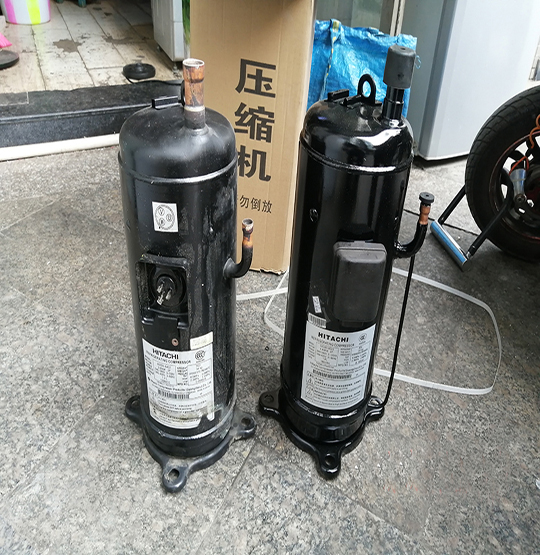 六枝特中央空调压缩机的更换维修